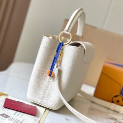  M23331Capucines Small HandbagSize：27 * 18 * 9Cm