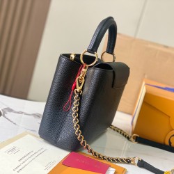  M23083Capucines BB Handbags LV Milky Way 。27x18x9cm 