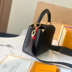 M23330 Capucines Mini HandbagSize：21 * 14 * 8Cm