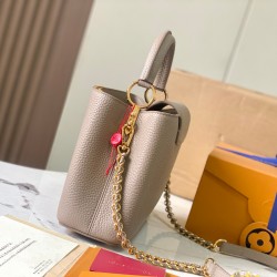 M23083Capucines BB Handbags LV Milky Way 。27x18x9cm 