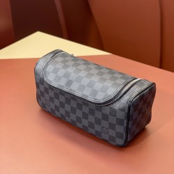47625Damier Graphite Clutch Bag 