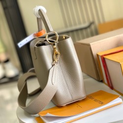 M94429 M59434Capucines BB Handbag27 x 18 x 9 