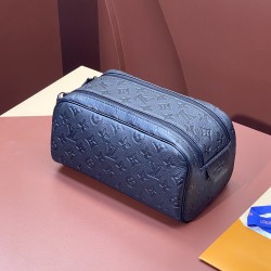 M82576 Dopp Kit Toiletry Bag28 x 15 x 16.5 
