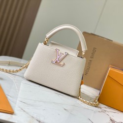 M23082Capucines BB Handbags LV Milky Way 。21148cm 