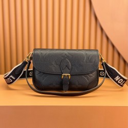 DIANE Handbag M46583 Black23x16x8.5CM