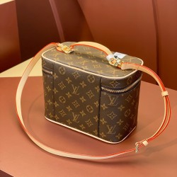 M42265 Cosmetic Bag Large