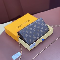 M82627 Set of 3 Felicie Handbags