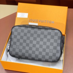 Damier Graphite Clutch Bag N47521
