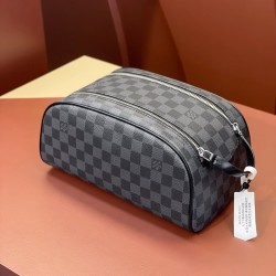 47528Damier Graphite Cosmetic Bag-size28x16x13cm。