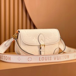 DIANE Handbag M46583 White23x16x8.5CM