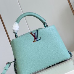 M22055 Green Small Capucines BB Handbagsize：27x18x9cm 