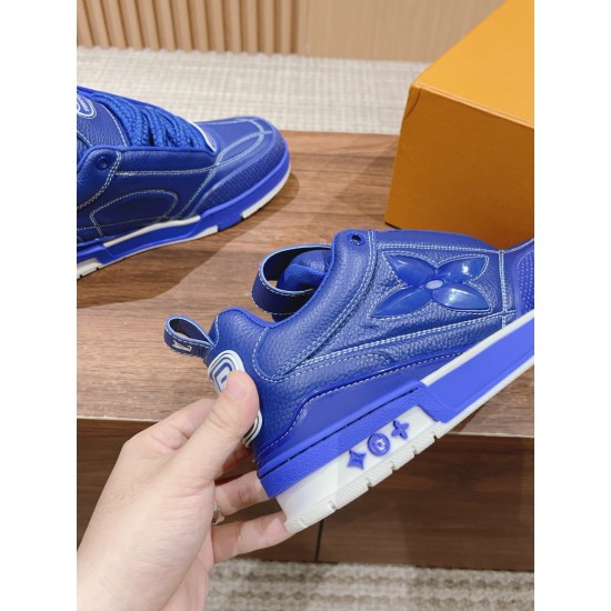 LV SNEAKERS