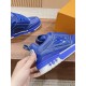 LV SNEAKERS