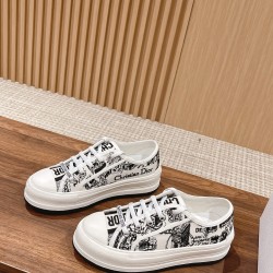 Embroidered Canvas Shoes