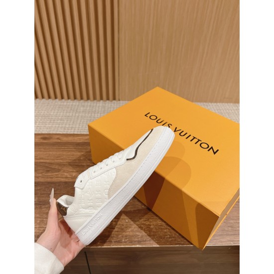 LV SNEAKERS