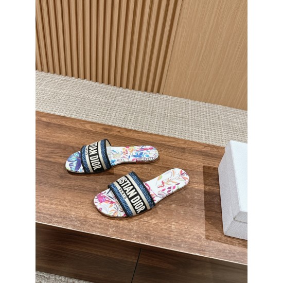 slippers slippers