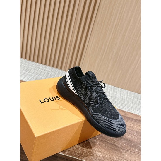 LV SNEAKERS