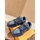 LV SNEAKERS
