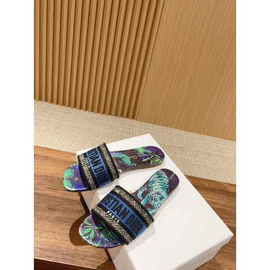 slippers slippers