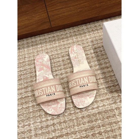 slippers slippers