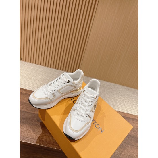 LV SNEAKERS