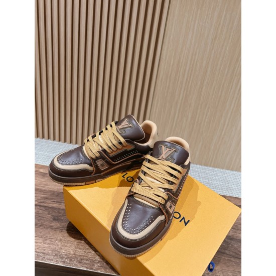 LV SNEAKERS