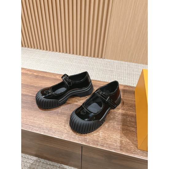 LV Sneakers