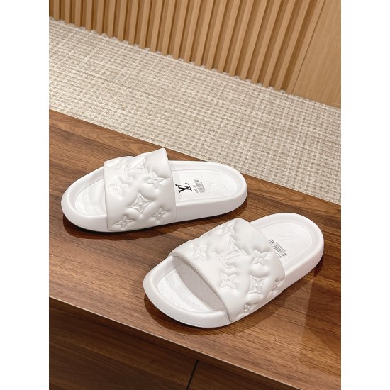 LV SLIPPERS