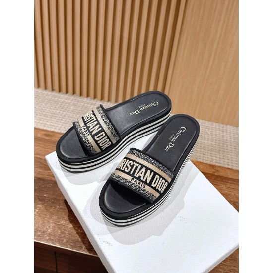 slippers slippers
