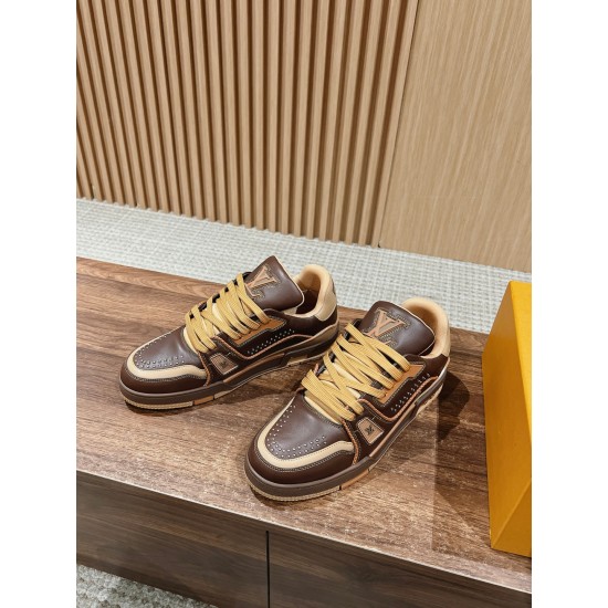 LV SNEAKERS