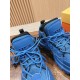sneakers sneakers