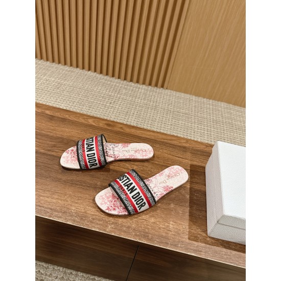 slippers slippers