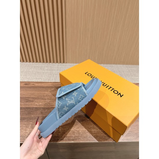LV SLIPPERS