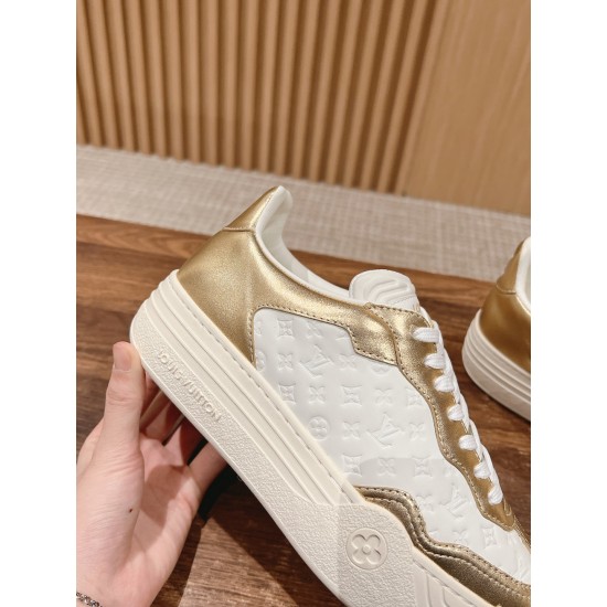 LV SNEAKERS