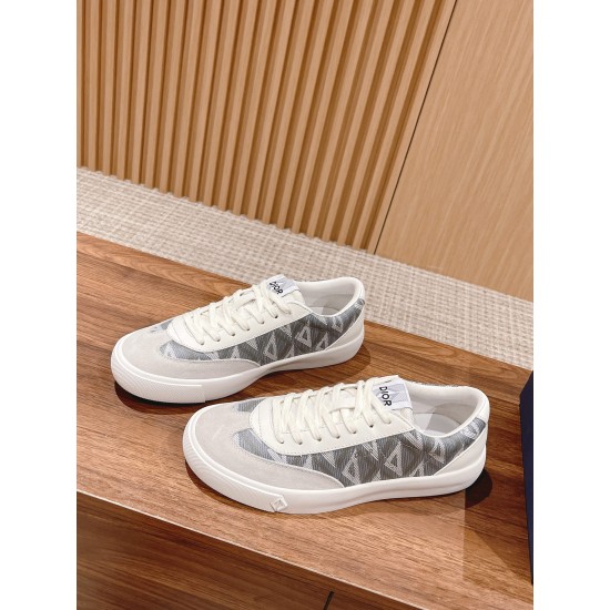 B101 Sneakers