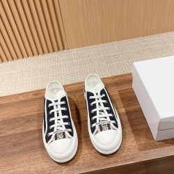 Embroidered Canvas Shoes