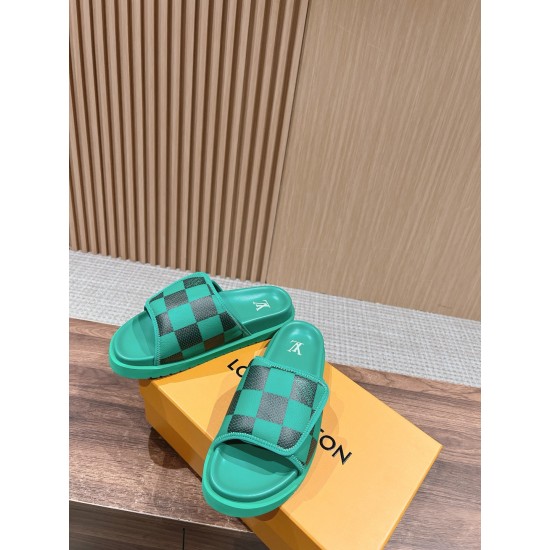 LV SLIPPERS