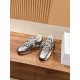 sneakers sneakers