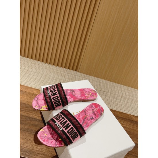 slippers slippers