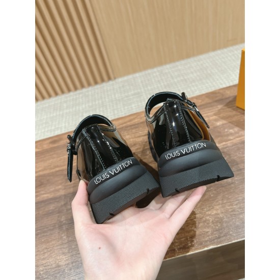 LV Sneakers
