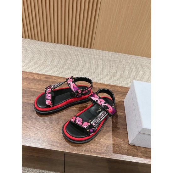 slippers slippers
