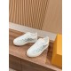 LV SNEAKERS