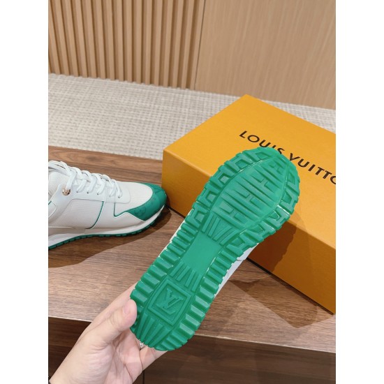 LV SNEAKERS