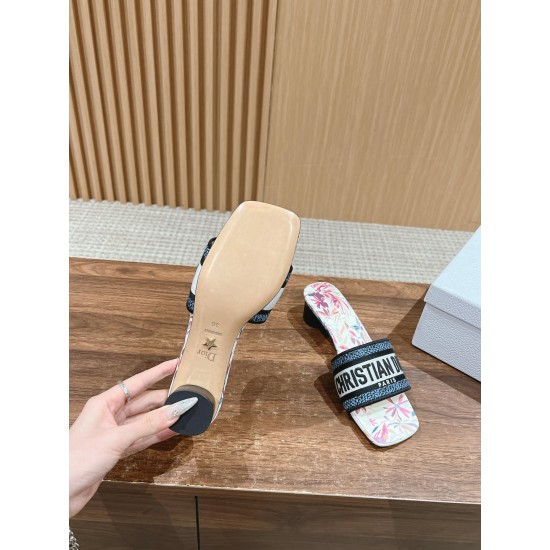 slippers slippers