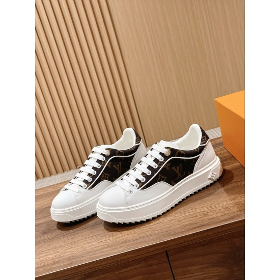 LV SNEAKERS