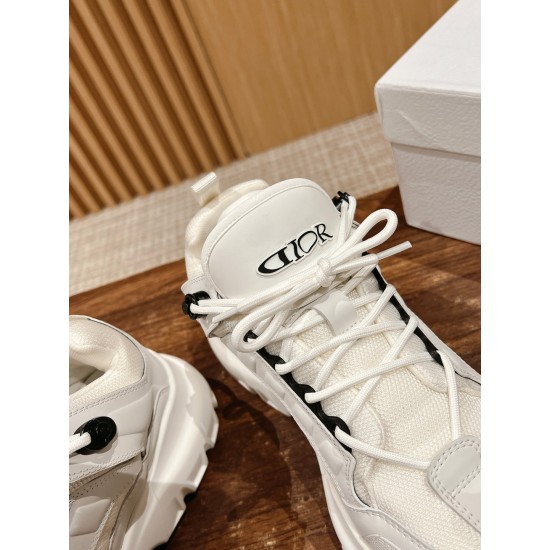 sneakers sneakers