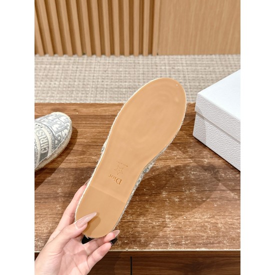 slippers slippers
