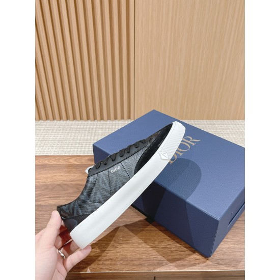 B101 Sneakers