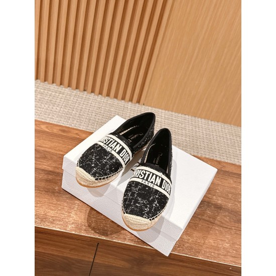 slippers slippers
