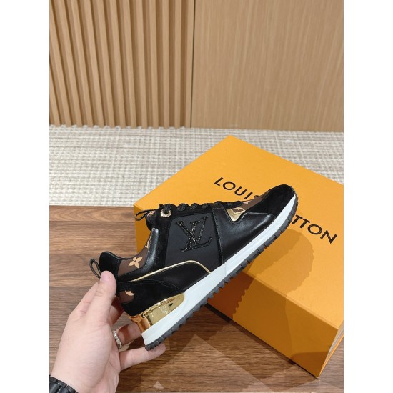 LV SNEAKERS